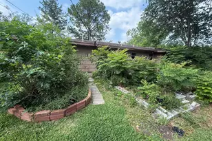 7007 Edgemoor Dr, Houston, TX 77074 - Photo 29