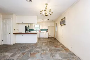 7007 Edgemoor Dr, Houston, TX 77074 - Photo 17