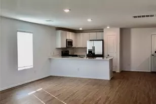 4222 Iris Jade Dr, Baytown, TX 77521 - Photo 3