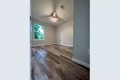 710 Avenue J Place, Conroe, TX 77301 - Photo 13