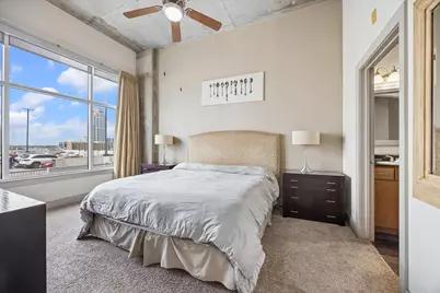 1901 Post Oak Boulevard #803, Houston, TX 77056 - Photo 9
