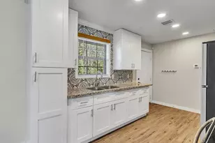 3309 Sumpter St, Houston, TX 77026 - Photo 11