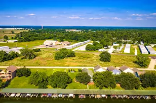 185 Bayview Ln, Livingston, TX 77351 - Photo 37