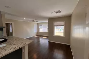 5834 Indigo, Houston, TX 77074 - Photo 3