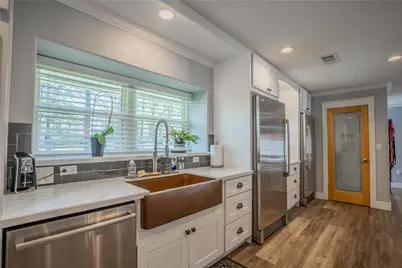 3417 Lobit Drive, Dickinson, TX 77539 - Photo 9