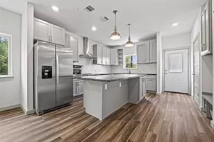 5016 Ricky St, Houston, TX 77033 - Photo 13
