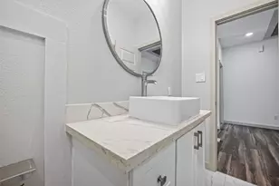 5016 Ricky St, Houston, TX 77033 - Photo 23
