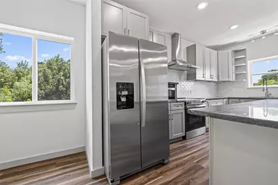 5016 Ricky Street, Houston, TX 77033 - Photo 17