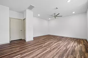 5016 Ricky St, Houston, TX 77033 - Photo 7