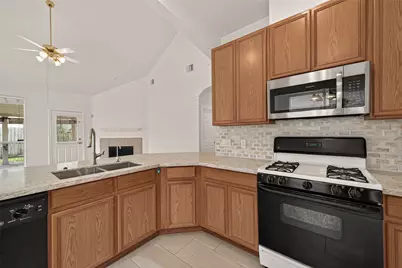 6027 Dunsley Drive, Katy, TX 77449 - Photo 15