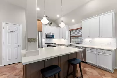 7511 Quiet Trace Lane, Pearland, TX 77581 - Photo 7