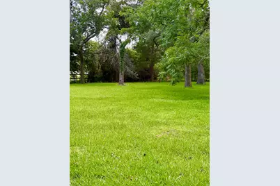116 Balsam Street, Lake Jackson, TX 77566 - Photo 11