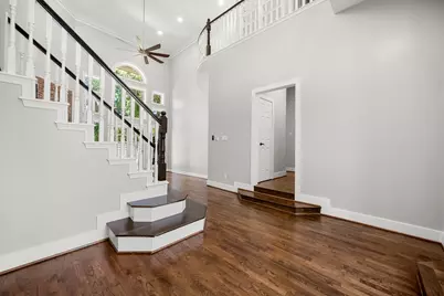 24611 W Kingscrest Circle, Spring, TX 77389 - Photo 11