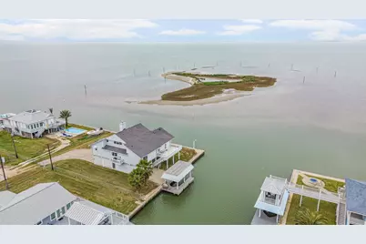 3601 N Tidewater Drive N, Galveston, TX 77554 - Photo 3
