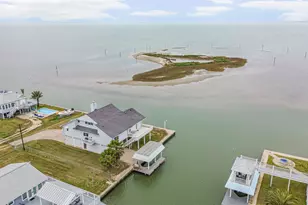 3601 N Tidewater Dr N, Galveston, TX 77554 - Photo 3