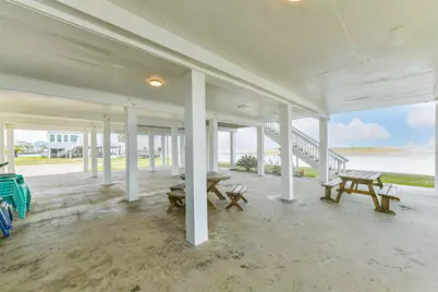3601 N Tidewater Drive N, Galveston, TX 77554 - Photo 11