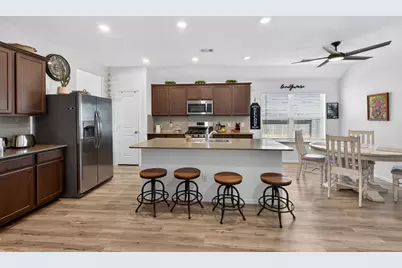 19043 Pinewood Grove Trail, New Caney, TX 77357 - Photo 9