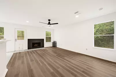 146 S Walden Elms Circle, The Woodlands, TX 77382 - Photo 5