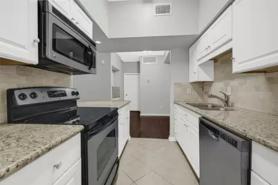 2425 Augusta Drive #29, Houston, TX 77057 - Photo 13