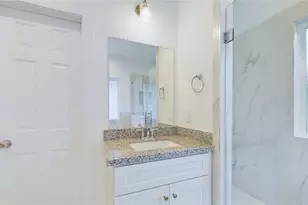 6404 Pregonero Ln, Houston, TX 77048 - Photo 17