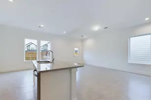 6404 Pregonero Ln, Houston, TX 77048 - Photo 13