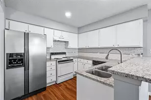 6239 Ludington Dr, Houston, TX 77035 - Photo 5