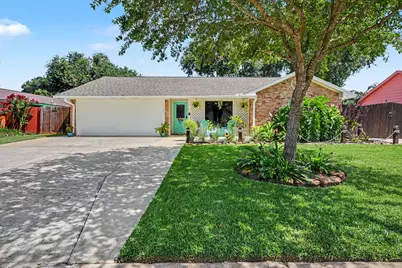 5003 Meadow Lark Lane, Dickinson, TX 77539 - Photo 1
