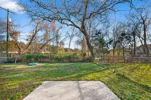 4610 36th St E, Dickinson, TX 77539 - Photo 37