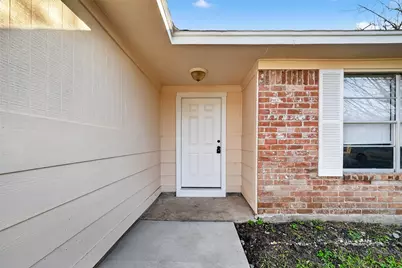4610 36th Street E, Dickinson, TX 77539 - Photo 3