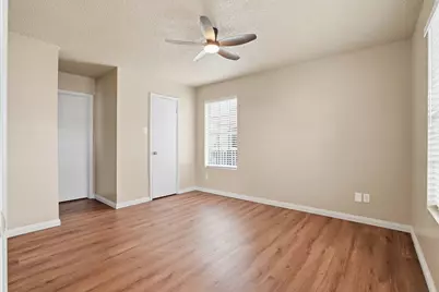 2750 Holly Hall Street #506, Houston, TX 77054 - Photo 7