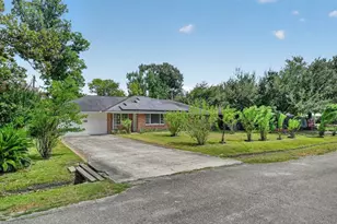 3106 Laverne St, Houston, TX 77080 - Photo 1