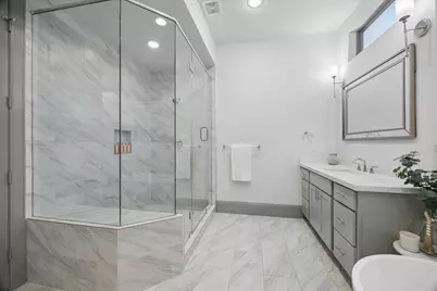 1907 W 25th Street, Houston, TX 77008 - Photo 17