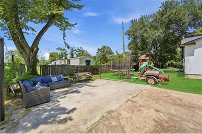 8005 Shagwood Drive, Houston, TX 77049 - Photo 21