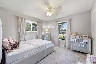 8005 Shagwood Drive, Houston, TX 77049 - Photo 15
