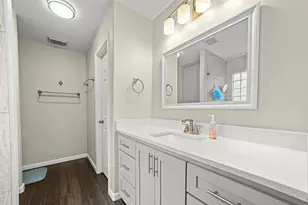 13242 Gerngross Ln, Houston, TX 77044 - Photo 11