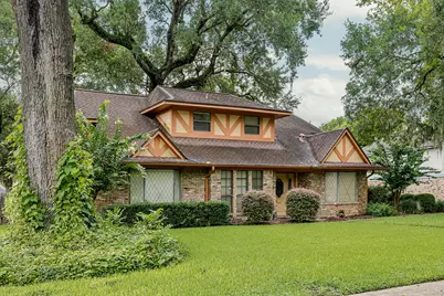 118 Arrowwood Street, Lake Jackson, TX 77566 - Photo 3