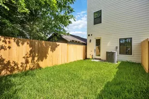 7977 Angus, Houston, TX 77028 - Photo 15