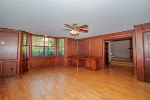 1630 Greenbriar Dr, Huntsville, TX 77340 - Photo 19