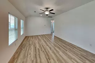 18727 Faustina Way, New Caney, TX 77357 - Photo 3