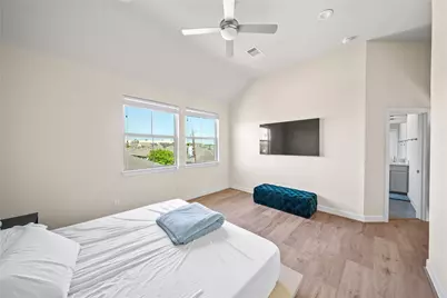 5232 Schuler Street, Houston, TX 77007 - Photo 13