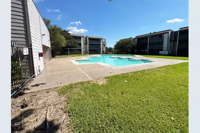 3025 Walnut Bend Lane #34, Houston, TX 77042 - Photo 17