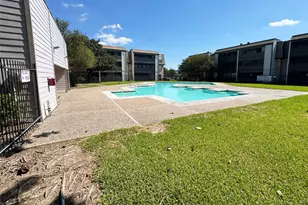 3025 Walnut Bend Ln, Houston, TX 77042 - Photo 17