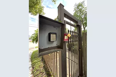 1840 Branard Street #2, Houston, TX 77098 - Photo 3