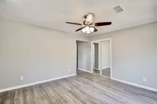 7906 Hammerly Blvd, Houston, TX 77055 - Photo 15