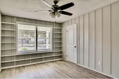 7906 Hammerly Boulevard, Houston, TX 77055 - Photo 21