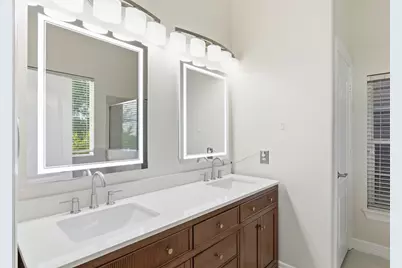 901 McKinney Park Lane, Houston, TX 77003 - Photo 17