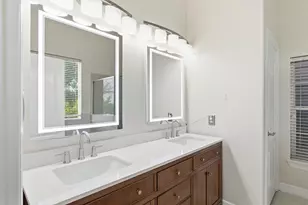 901 McKinney Park Ln, Houston, TX 77003 - Photo 17