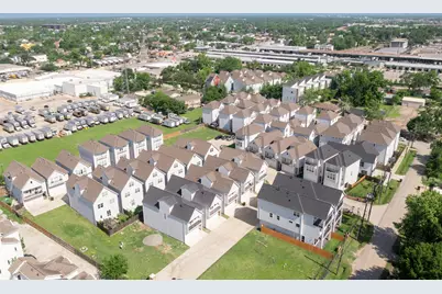 1803 Palmetto Landing Drive, Houston, TX 77009 - Photo 37