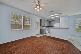 483 Folk Crest Ln, Dickinson, TX 77539 - Photo 5