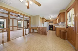 813 Gibbs St, Navasota, TX 77868 - Photo 11